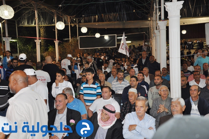 جماهير غفيرة تشارك في المهرجان الانتخابي لمرشح الرئاسة فائق عودة
